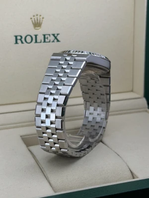 Rolex Land-Dweller 127234 36mm 2025