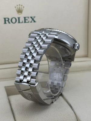 Rolex Sky-Dweller 336934 42mm Mint Dial Jubilee 2025