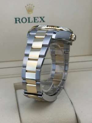 Rolex Sky-Dweller 336933 42mm Champagne Dial 2024