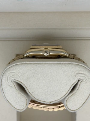 Gold ladies 26mm full gold datejust - rare jadeite stone dial 69178